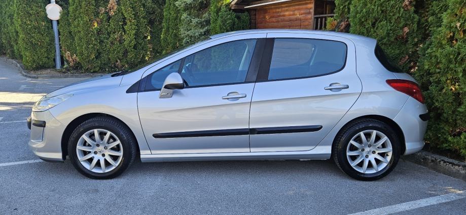 Peugeot 308 1.4i 105 000 KILOMETARA NIJE UVOZ, fotografija 2