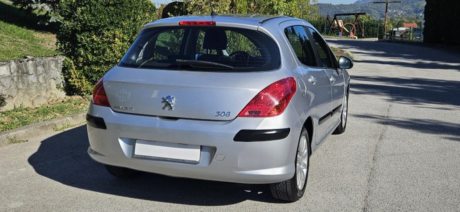 Peugeot 308 1.4i 105 000 KILOMETARA NIJE UVOZ, fotografija 6