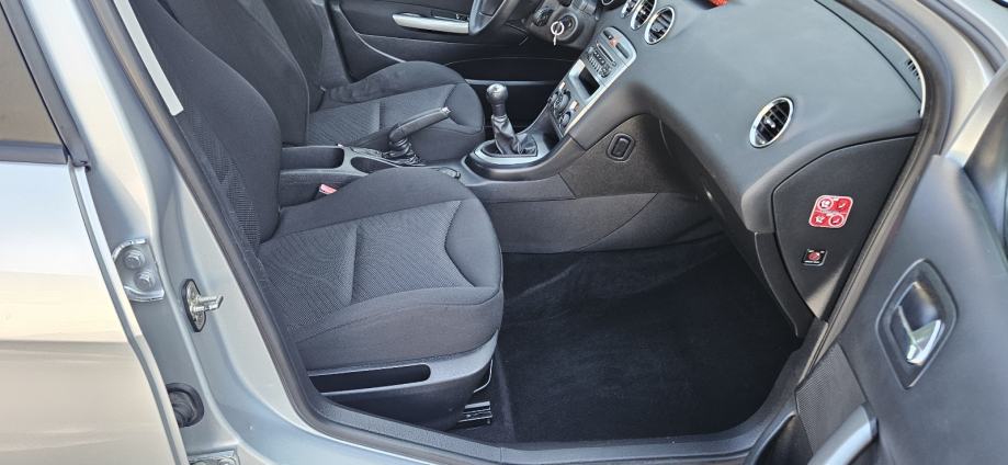 Peugeot 308 1.4i 105 000 KILOMETARA NIJE UVOZ, fotografija 12