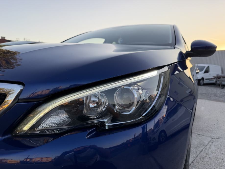 Peugeot 308 1,5 BlueHDi ALLURE -POTVRDA KM/JAMSTVO-NAVI-LED-MOD.2020, fotografija 4