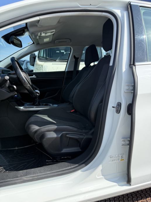 Peugeot 308 1,5 BlueHDi, fotografija 6