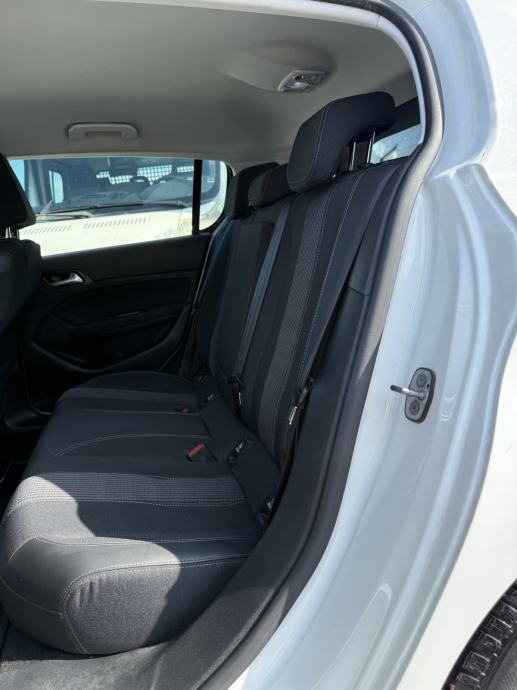 Peugeot 308 1,5 BlueHDi, fotografija 7