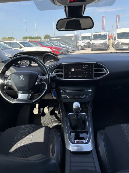 Peugeot 308 1,5 BlueHDi, fotografija 8