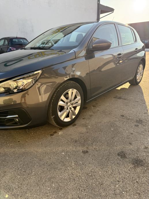 Peugeot 308 1,5 BlueHDi, fotografija 3
