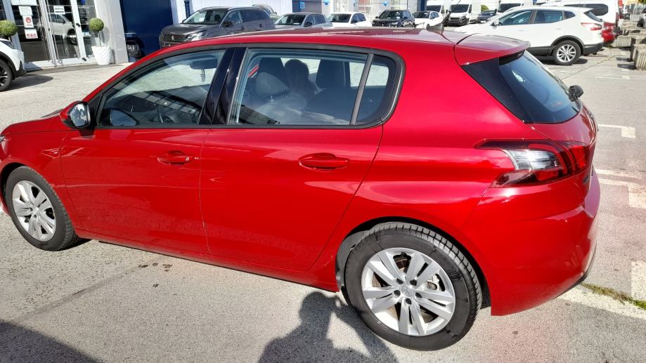 Peugeot 308 1,5 BlueHDi, fotografija 13