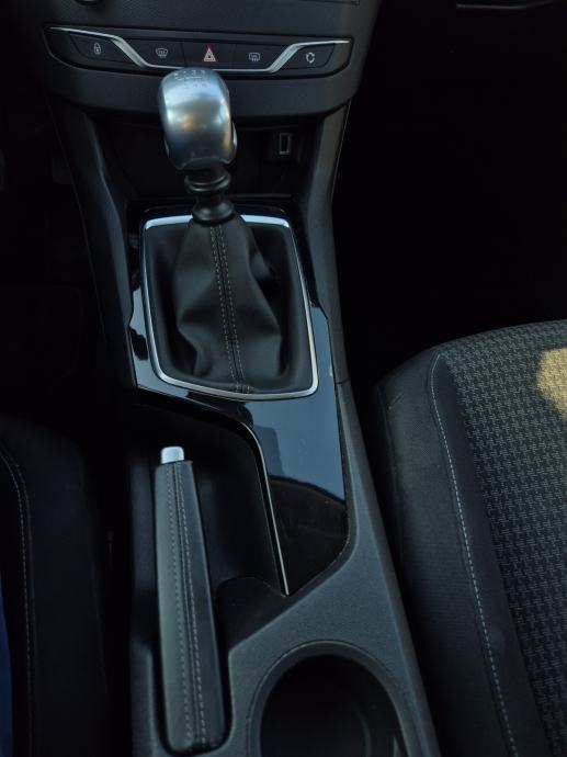 Peugeot 308 1,5 BlueHDi, fotografija 8