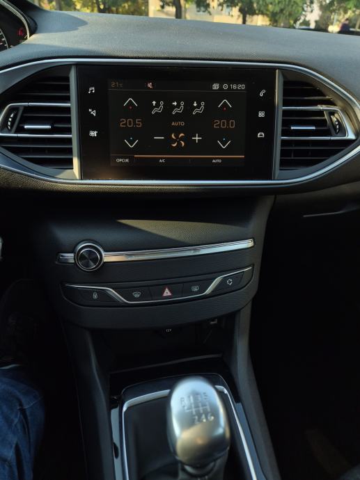 Peugeot 308 1,5 BlueHDi, fotografija 10