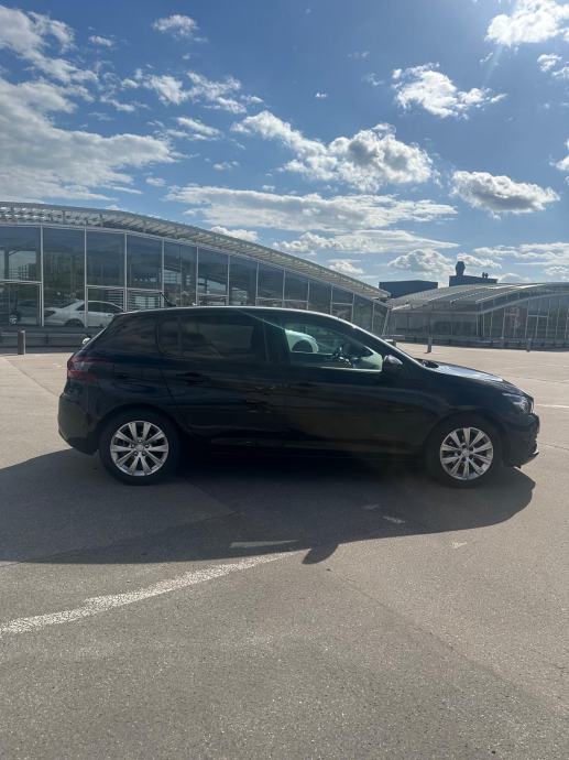 Peugeot 308 1,5 BlueHDi, fotografija 4