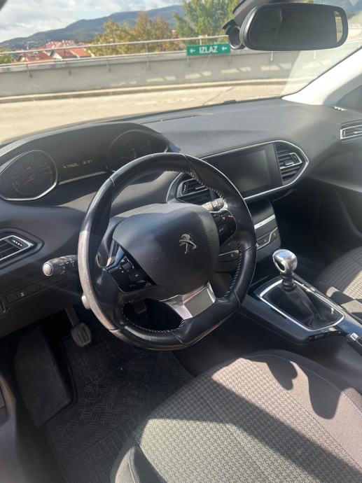 Peugeot 308 1,5 BlueHDi, fotografija 7