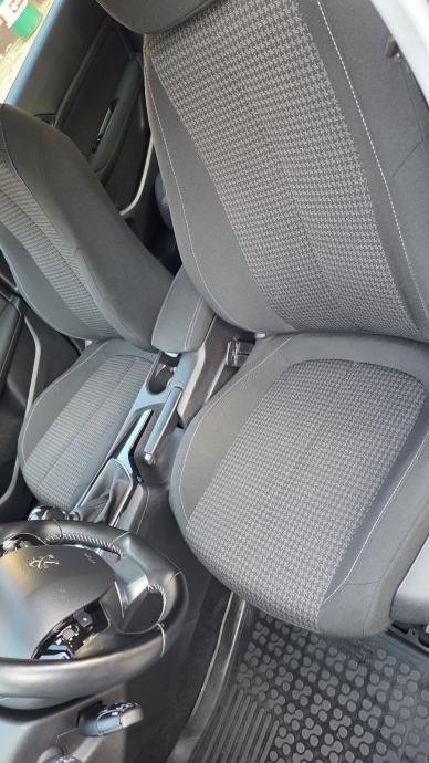 Peugeot 308 1,5 BlueHDi, fotografija 7