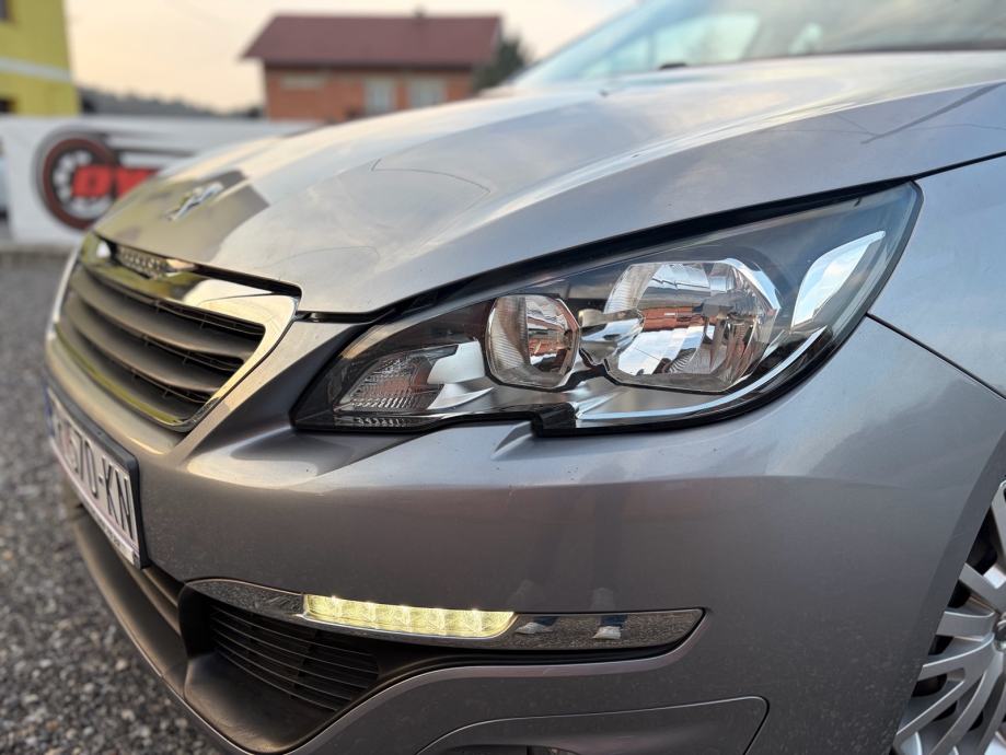 Peugeot 308 1,6 BlueHDi 2015g. Reg do 05/27 u sustavu PDV-a, fotografija 3