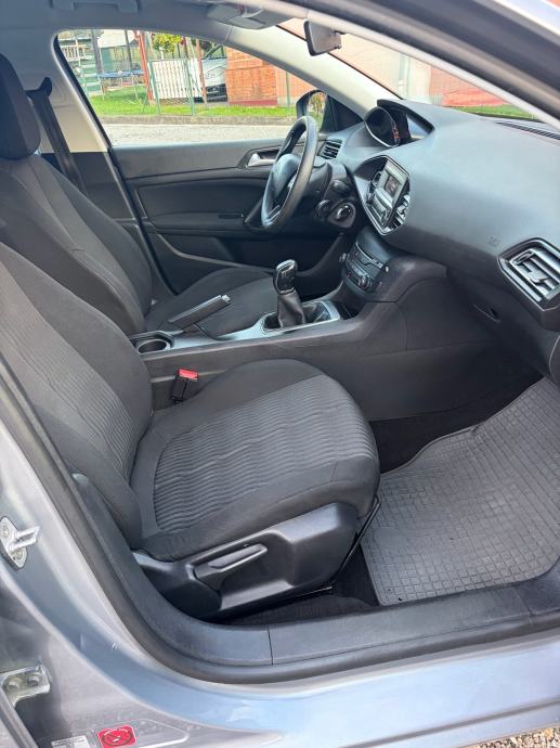 Peugeot 308 1,6 BlueHDi 2015g. Reg do 05/27 u sustavu PDV-a, fotografija 10