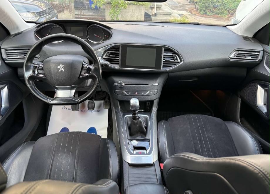 Peugeot 308 1,6 BlueHDi ALLUR PANORAMSKI KROV/NAVI.LED., fotografija 8