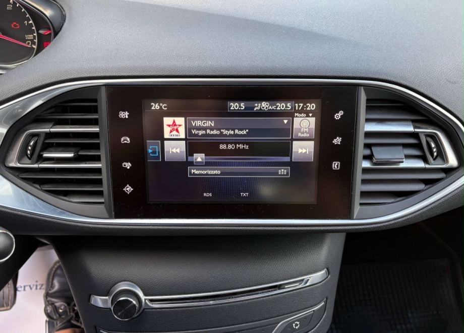 Peugeot 308 1,6 BlueHDi ALLUR PANORAMSKI KROV/NAVI.LED., fotografija 9