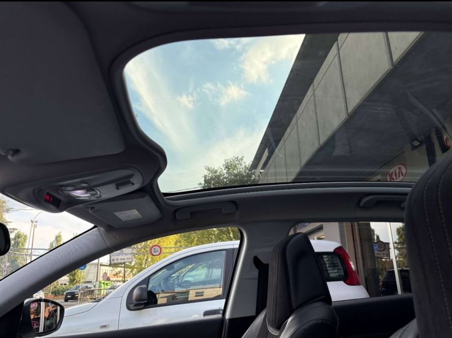Peugeot 308 1,6 BlueHDi ALLUR PANORAMSKI KROV/NAVI.LED., fotografija 12