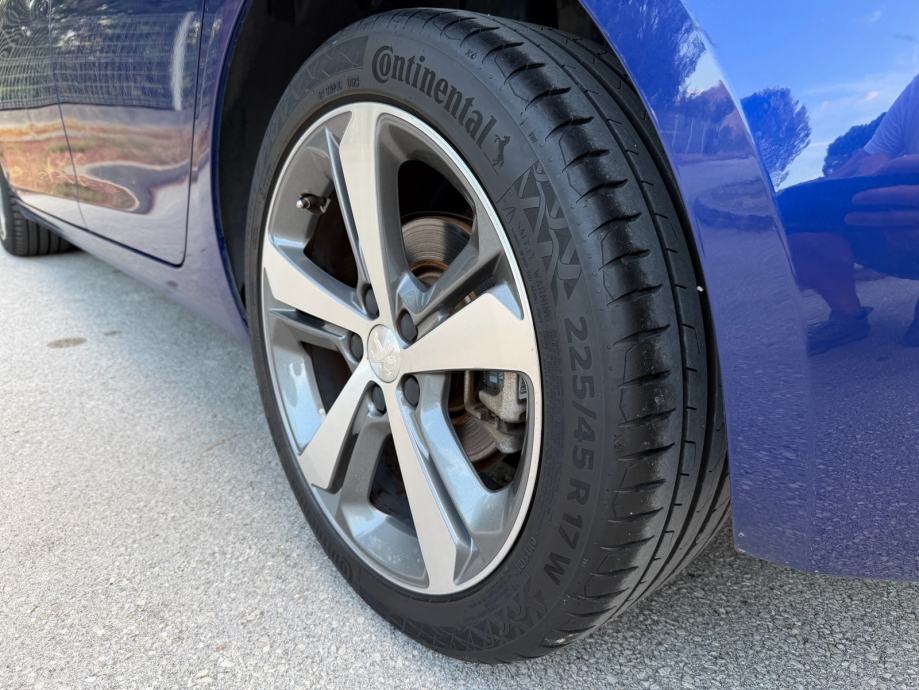 Peugeot 308 1,6 BlueHDi ALLURE OPREMA!!!, fotografija 11