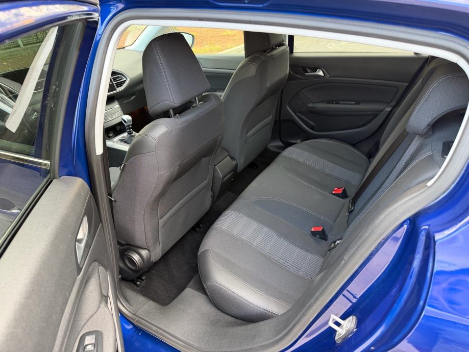 Peugeot 308 1,6 BlueHDi ALLURE OPREMA!!!, fotografija 14