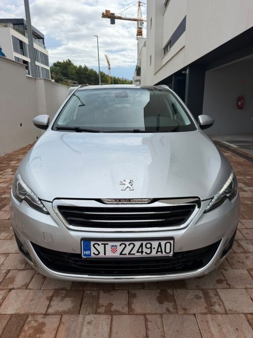 Peugeot 308 1,6 BlueHDi automatik, fotografija 8