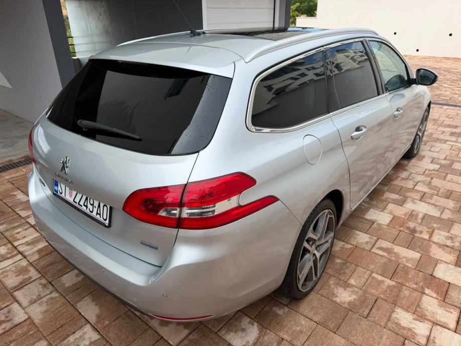 Peugeot 308 1,6 BlueHDi automatik, fotografija 10