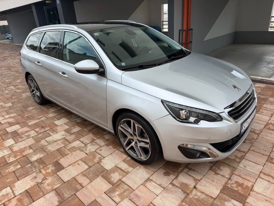 Peugeot 308 1,6 BlueHDi automatik, fotografija 12
