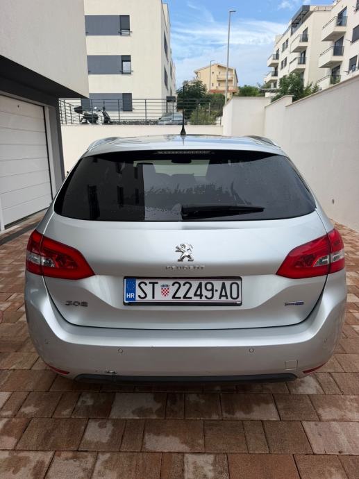 Peugeot 308 1,6 BlueHDi automatik, fotografija 13