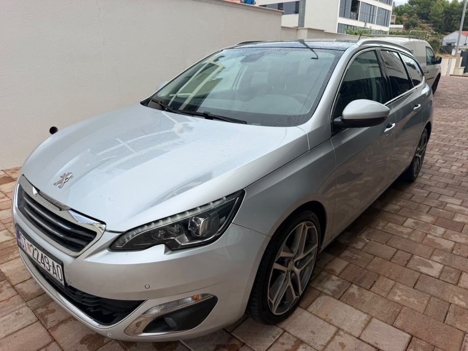 Peugeot 308 1,6 BlueHDi automatik, fotografija 14