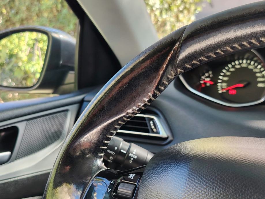 Peugeot 308 1,6 BlueHDi automatik, fotografija 6