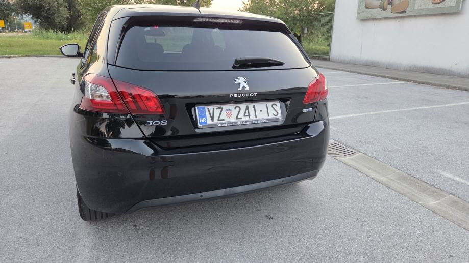 Peugeot 308 1,6 BlueHDi, fotografija 5
