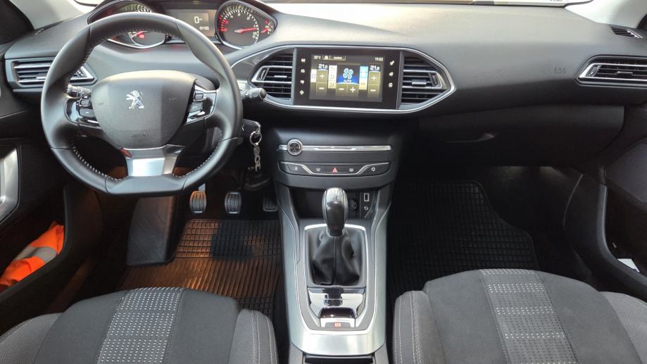 Peugeot 308 1,6 BlueHDi, fotografija 7