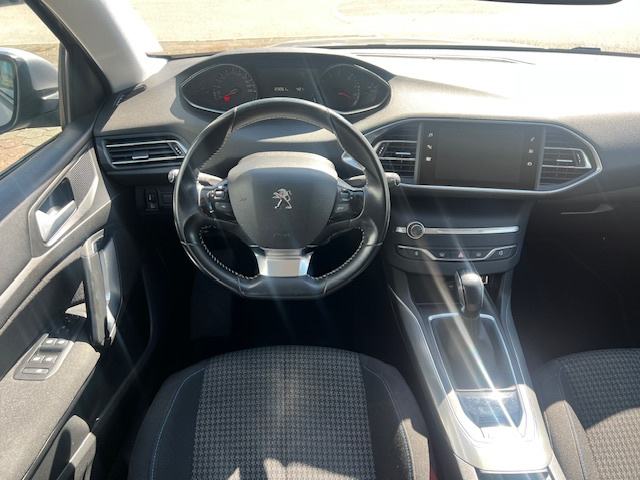 Peugeot 308 1.6 BlueHDI, fotografija 11