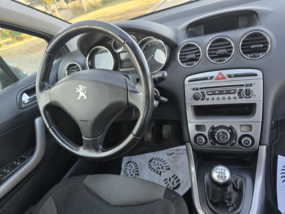 Peugeot 308 1,6 e-HDi-2012gd.md-CLIMATRONIC-alu,6brzina,led,temKARTICE, fotografija 9