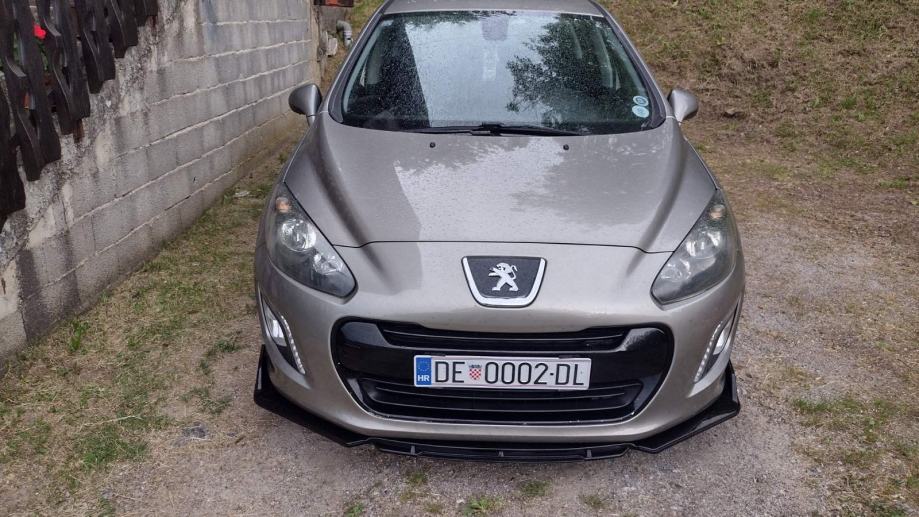 Peugeot 308 1.6 HDi 82 kw cijena dogovor registriran do 28.09.2027, fotografija 2