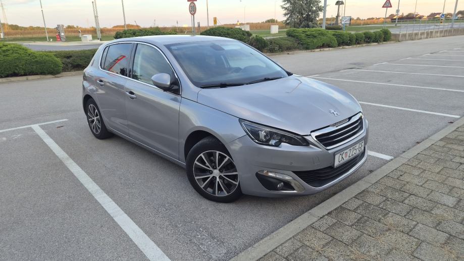 Peugeot 308 1,6 e-HDi, fotografija 3