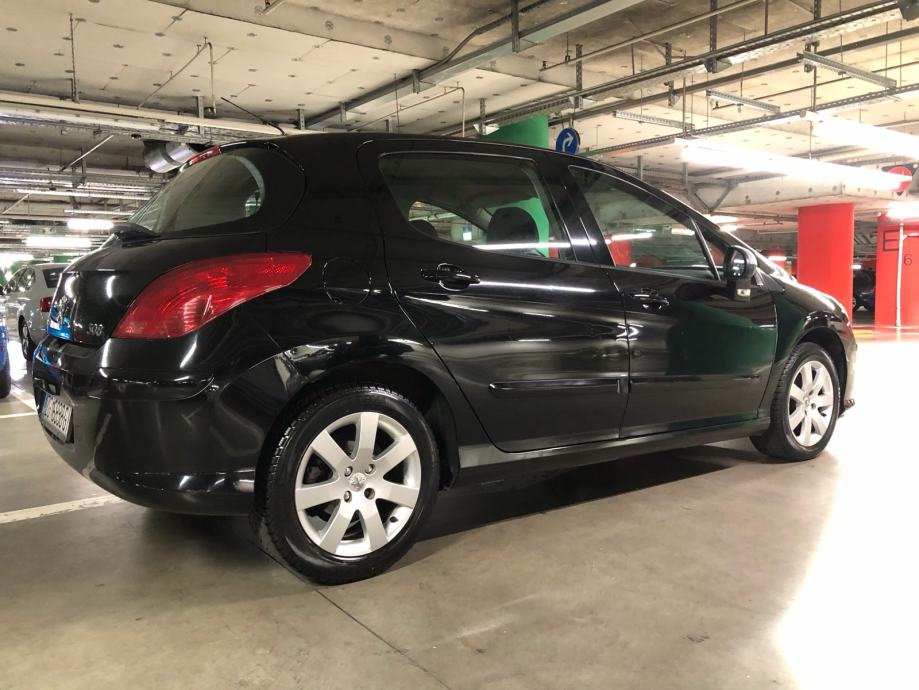 Peugeot 308 1,6 HDi FULL OPREMA PRVI LAK SAČUVAN JAKO 3 KLJUCA, fotografija 6