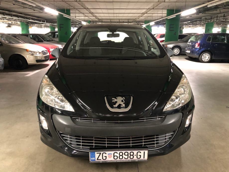 Peugeot 308 1,6 HDi FULL OPREMA PRVI LAK SAČUVAN JAKO 3 KLJUCA, fotografija 9