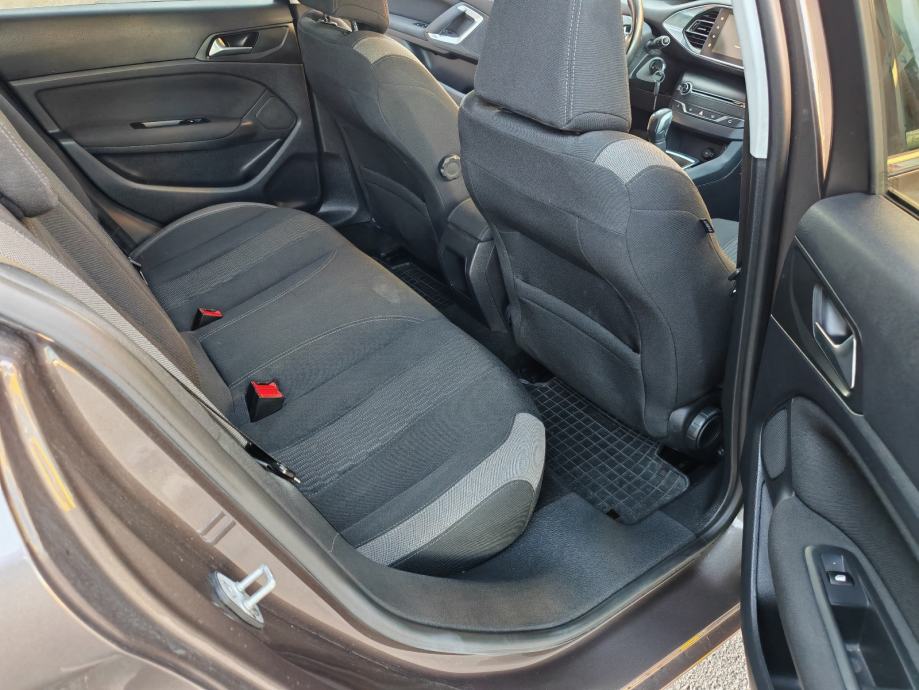 Peugeot 308 1,6 HDi, navigacija, alu felge.., fotografija 10