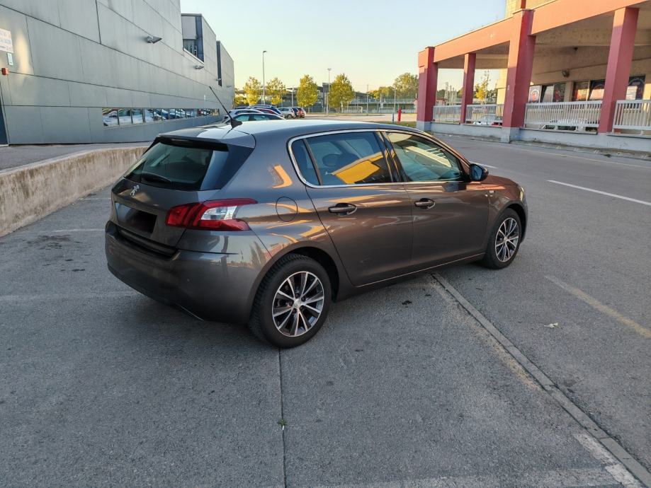 Peugeot 308 1,6 HDi, navigacija, alu felge.., fotografija 4