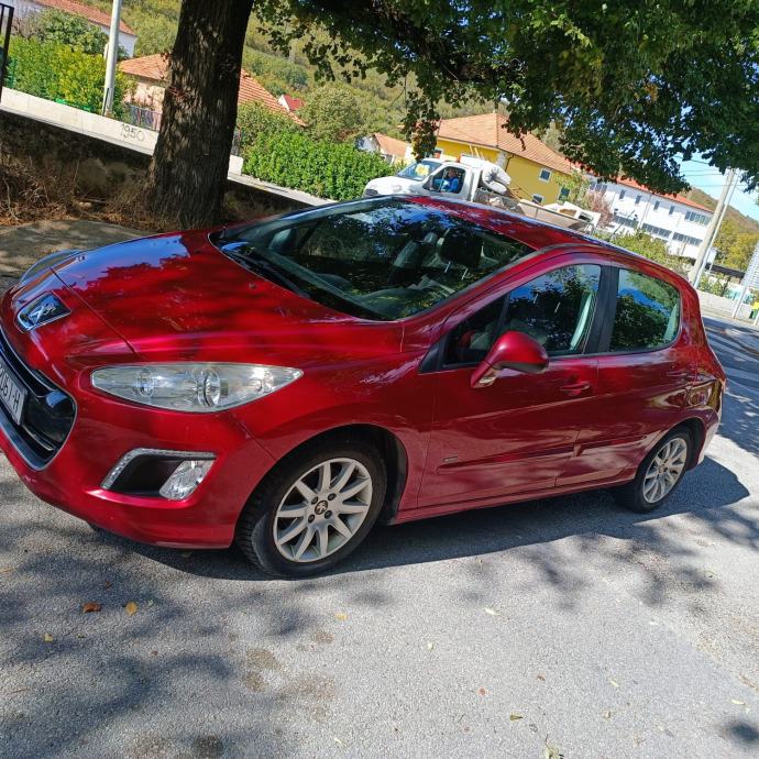 Peugeot 308 1,6 HDi, registriran do 02/2027, fotografija 9