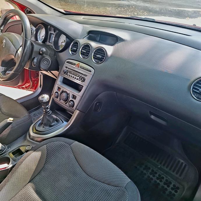 Peugeot 308 1,6 HDi, registriran do 02/2027, fotografija 6
