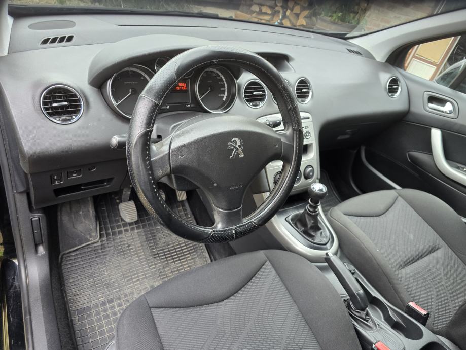 Peugeot 308 1,6 HDi, pogled izvana - slika 2