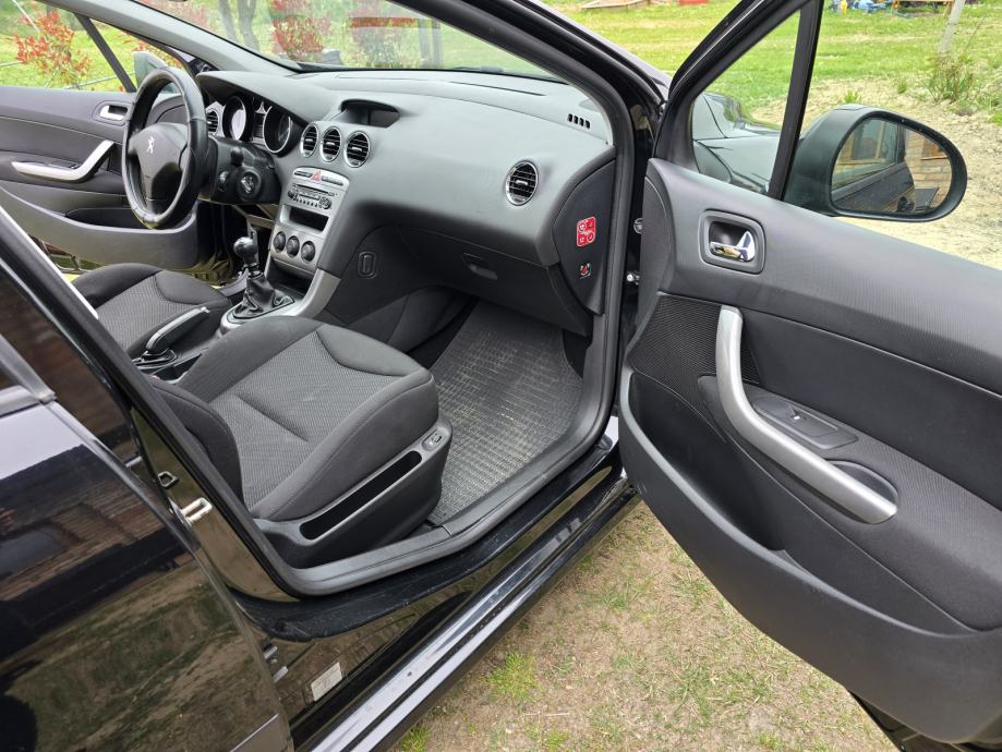 Peugeot 308 1,6 HDi, pogled izvana - slika 3