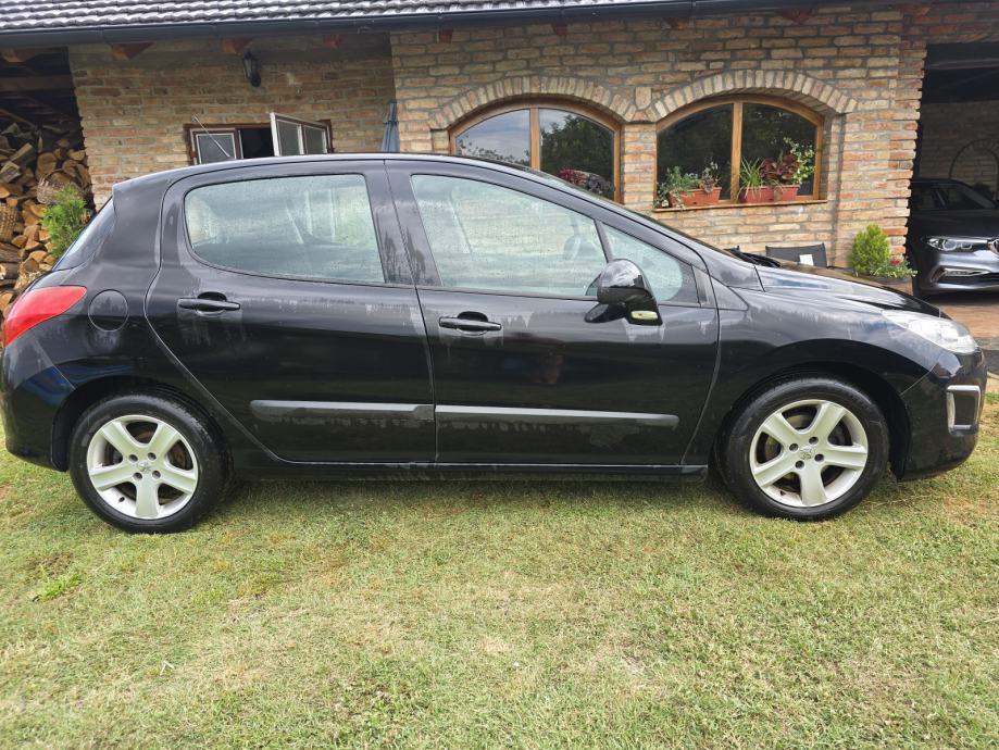 Peugeot 308 1,6 HDi, fotografija 11