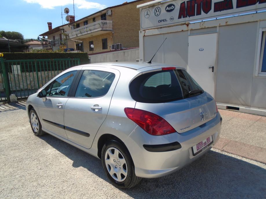 Peugeot 308 1,6 HDi, fotografija 3