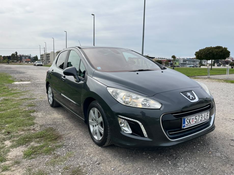 Peugeot 308 1,6 HDi, reg. 06/27, Allure oprema, fotografija 2