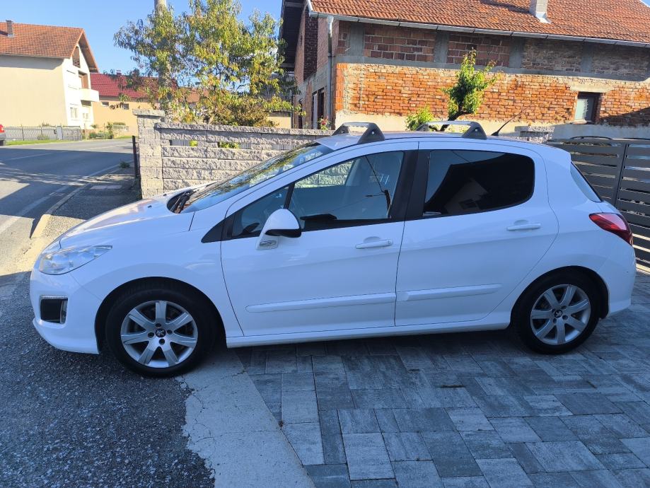Peugeot 308 1,6 HDi, fotografija 2