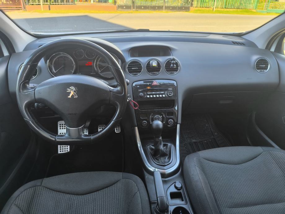 Peugeot 308 1,6 HDi, fotografija 9
