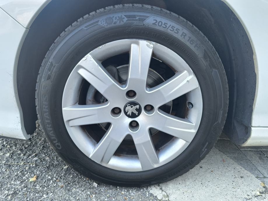 Peugeot 308 1,6 HDi, fotografija 15