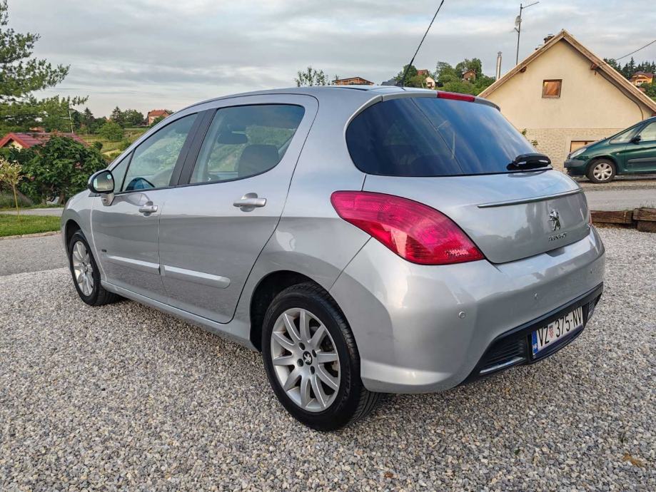 Peugeot 308 1,6 HDi Sportium, fotografija 3