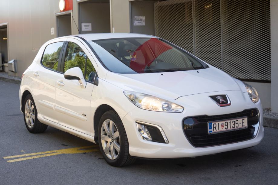 Peugeot 308 1.6 HDi Style (2013.) – 176.000 km, fotografija 4