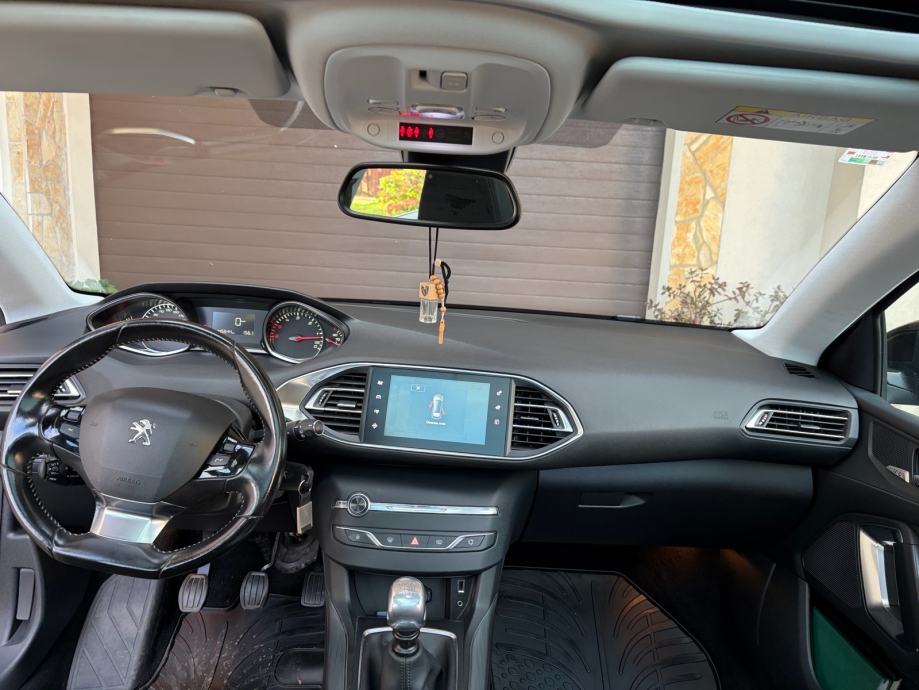 Peugeot 308 allure 2,0 bluehdi 150, fotografija 13